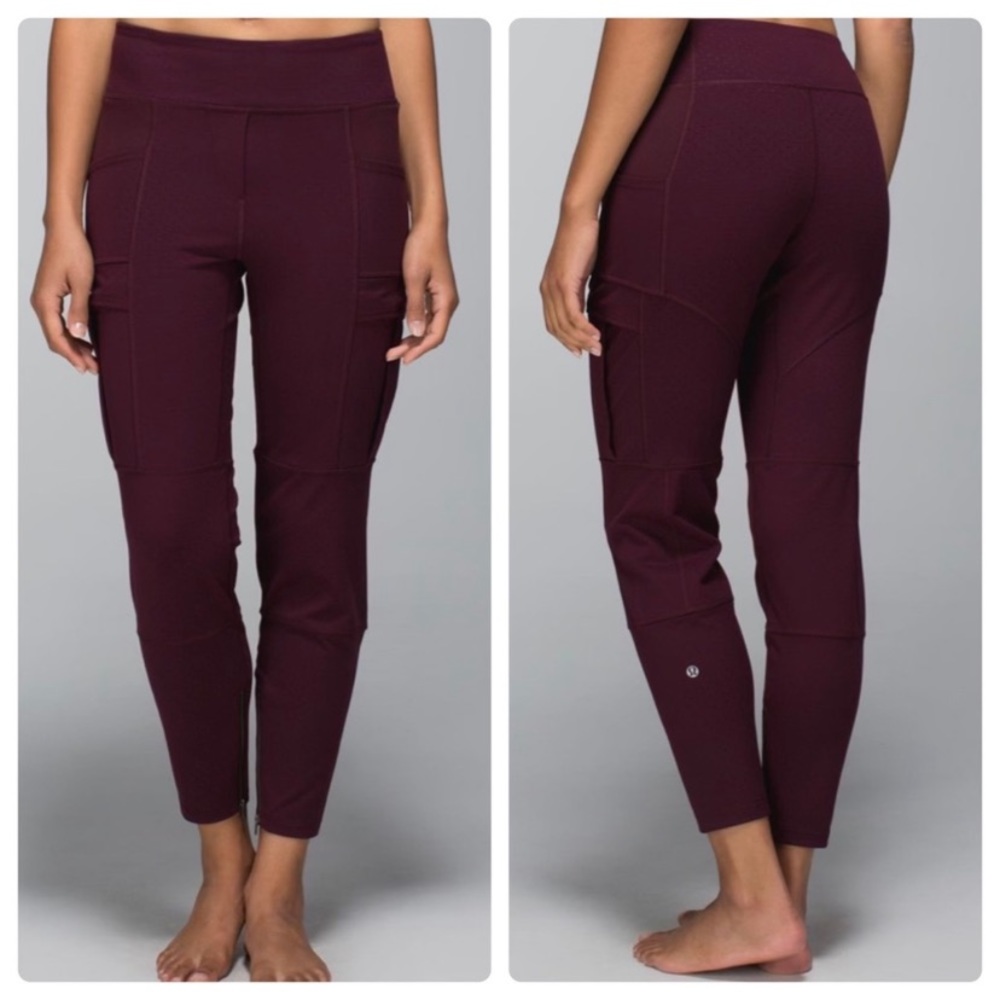 Lululemon Om & Roam Untight Tight
